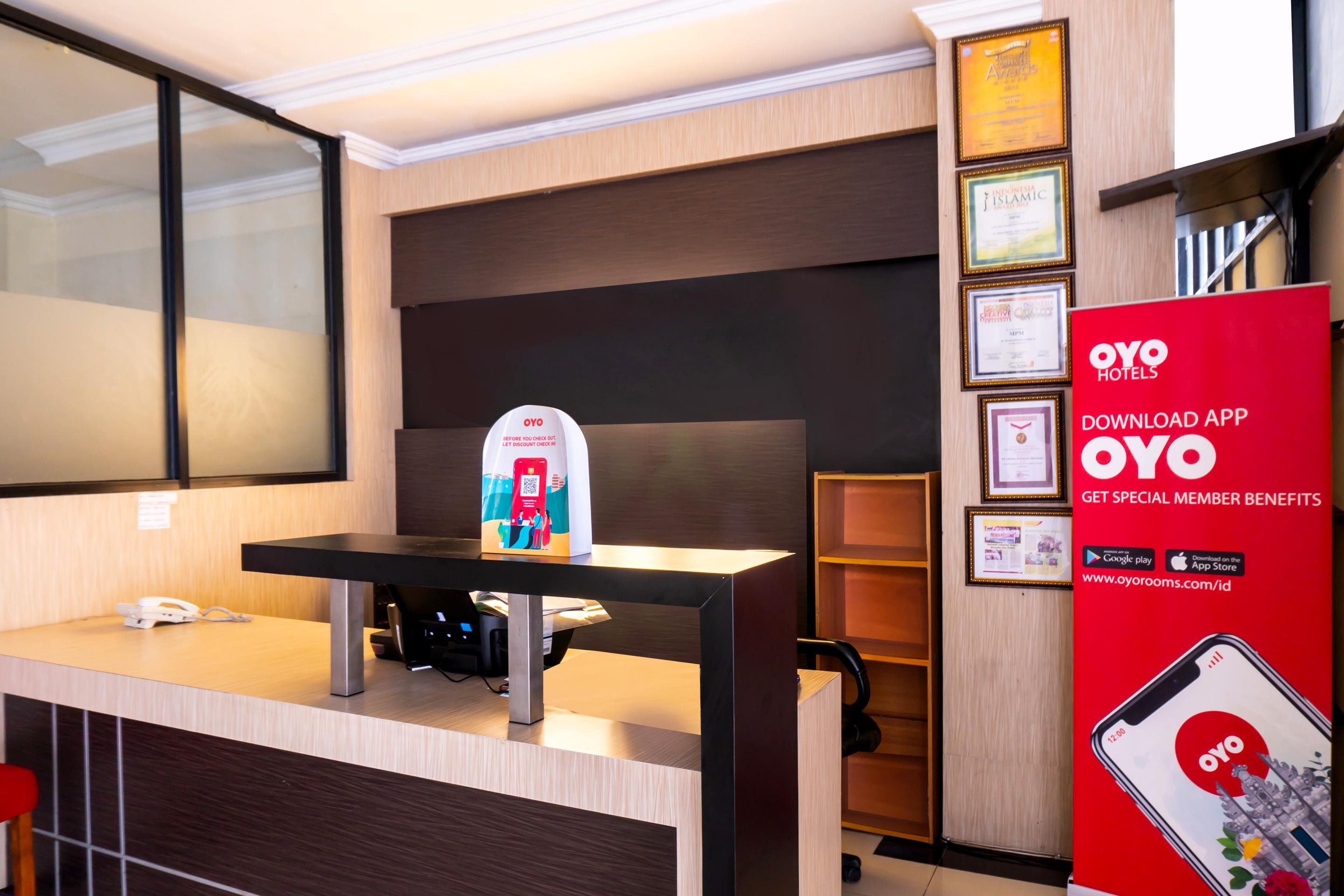 Super Oyo 617 Sukaraja Residence Syariah Бандунг Екстериор снимка