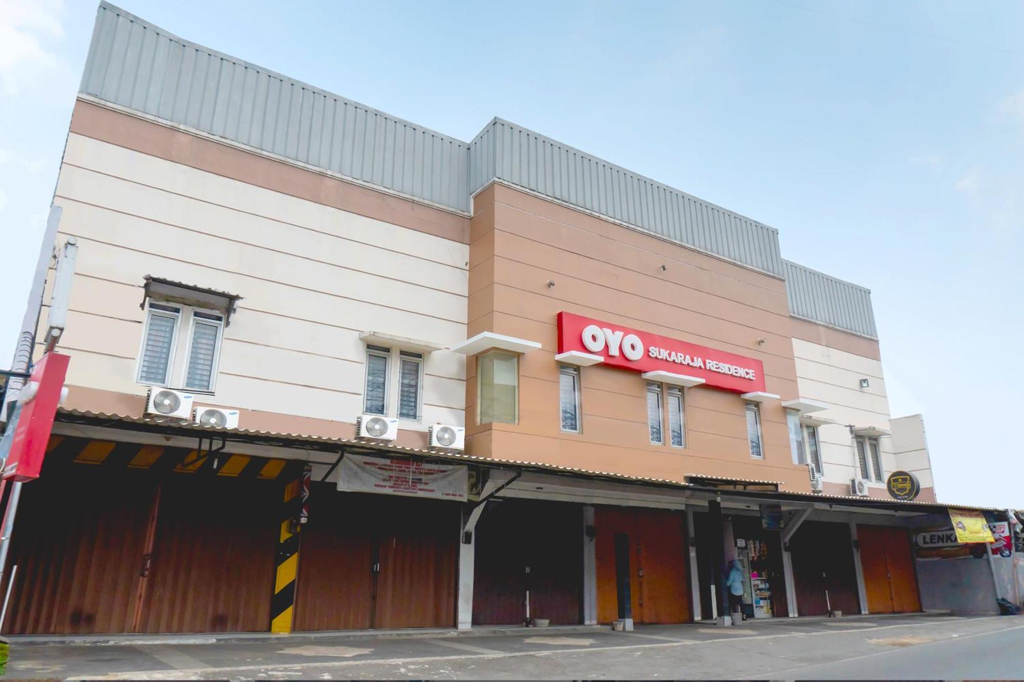 Super Oyo 617 Sukaraja Residence Syariah Бандунг Екстериор снимка