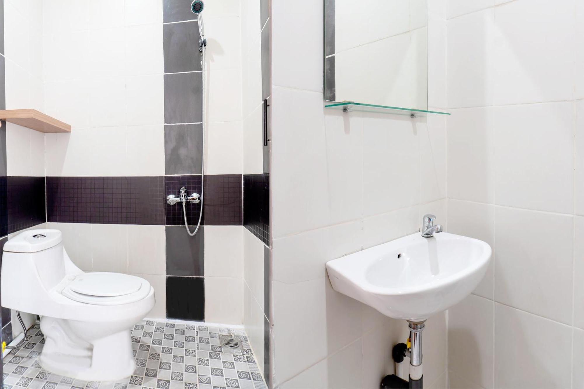 Super Oyo 617 Sukaraja Residence Syariah Бандунг Екстериор снимка